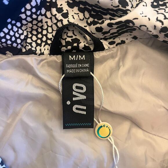 NWT NVO Sport Snakeskin Print Polyester Vest‎ Medium - Picture 8 of 13